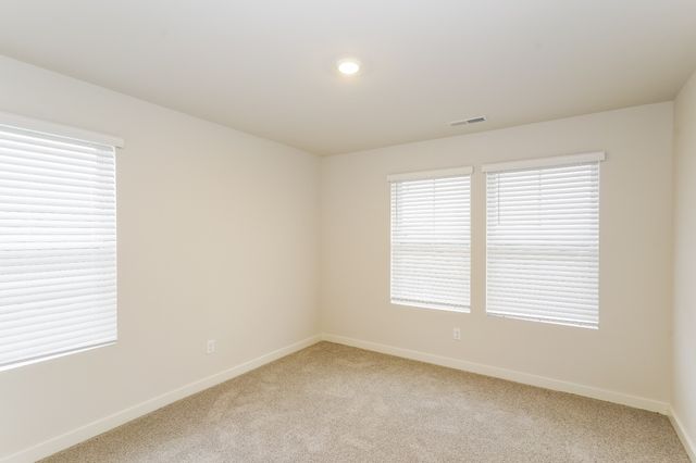 7003 Park Knoll Ln, Mount Juliet, TN 37122