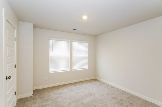7003 Park Knoll Ln, Mount Juliet, TN 37122