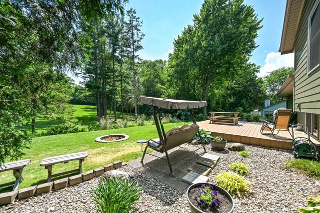 11115 W Drake LANE, Franklin, WI 53132