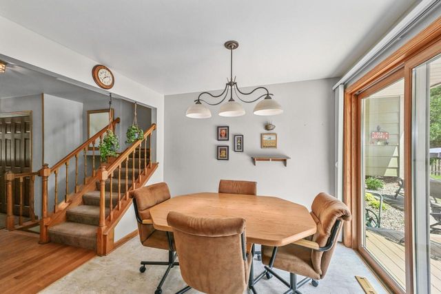 11115 W Drake LANE, Franklin, WI 53132