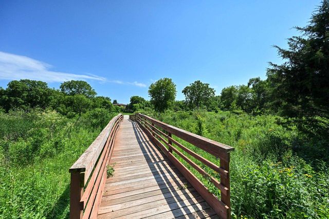 11115 W Drake LANE, Franklin, WI 53132
