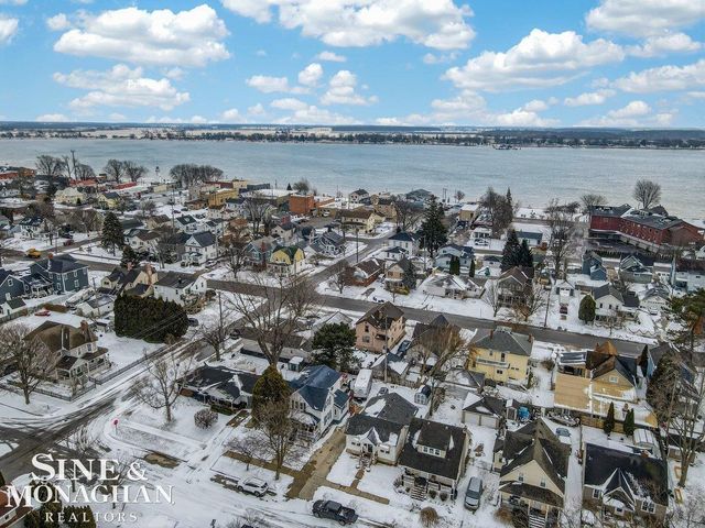 533 S Elizabeth Street, Marine City, MI 48039