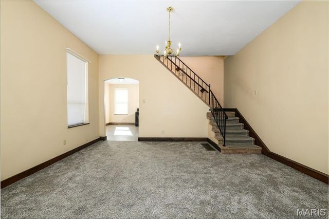 3716 Tholozan Avenue, St Louis, MO 63116