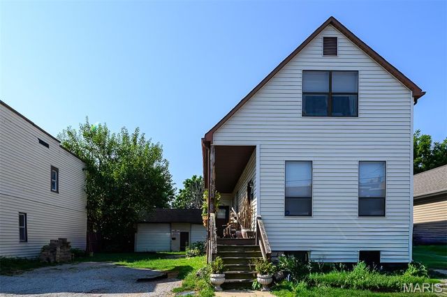 3716 Tholozan Avenue, St Louis, MO 63116