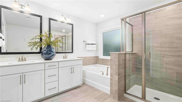 151 Briarwood Lane, Bermuda Run, NC 27009