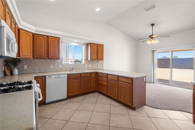 10088 N Acorn Drive, Kingman, AZ 86401