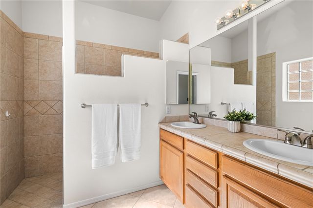 10088 N Acorn Drive, Kingman, AZ 86401