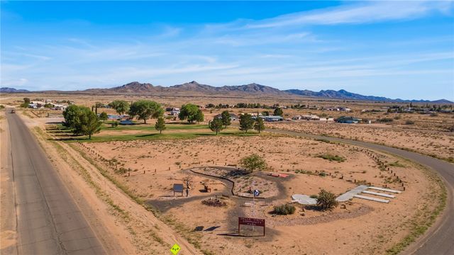 10088 N Acorn Drive, Kingman, AZ 86401