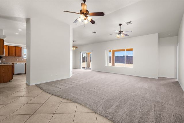 10088 N Acorn Drive, Kingman, AZ 86401