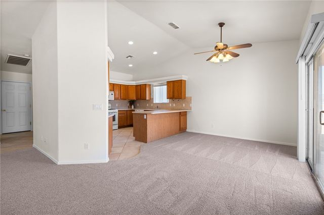 10088 N Acorn Drive, Kingman, AZ 86401