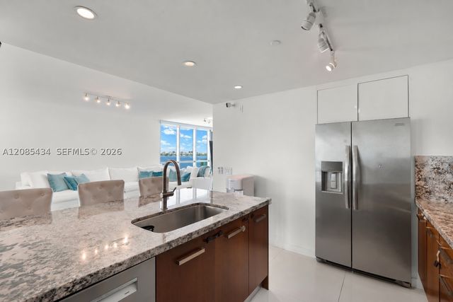 7935 East Dr 1401, North Bay Village, FL 33141