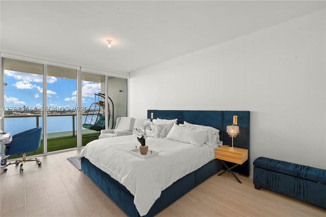 7935 East Dr 1401, North Bay Village, FL 33141