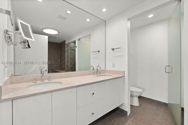7935 East Dr 1401, North Bay Village, FL 33141