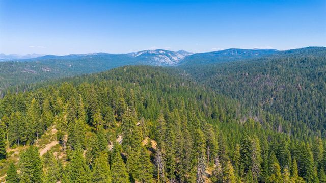 26650 Old Mono Rd, Long Barn, CA 95335