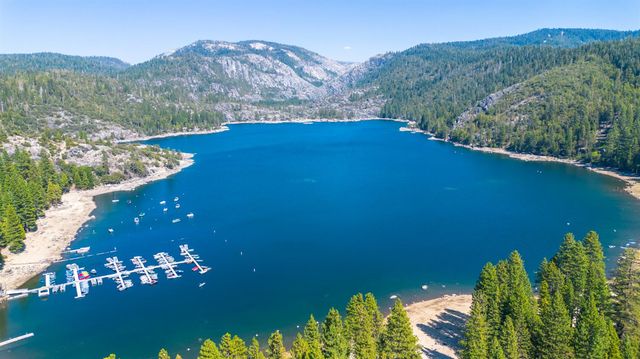 26650 Old Mono Rd, Long Barn, CA 95335