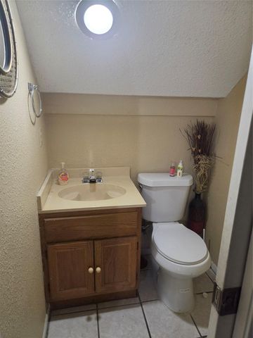 8716 Clearbrook TRL A, Austin, TX 78729