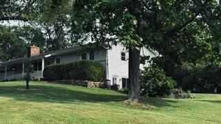 6400 S OLD VILLAGE RD, Columbia, MO 65203