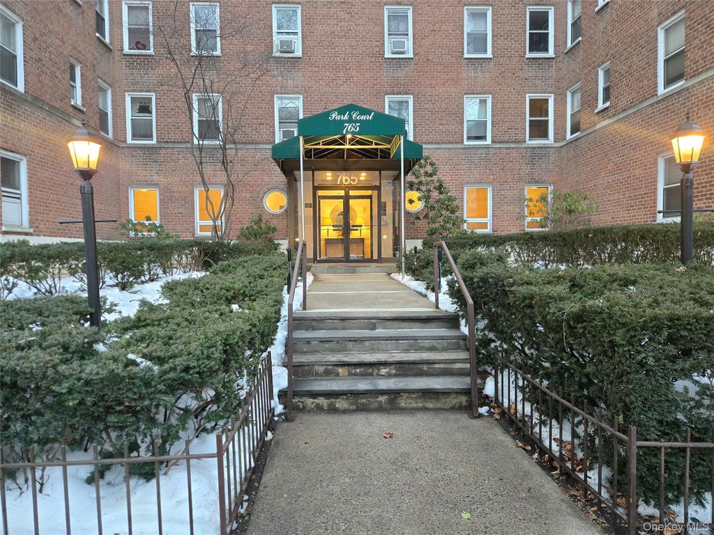 765 Bronx River 3F, Bronxville, NY 10708