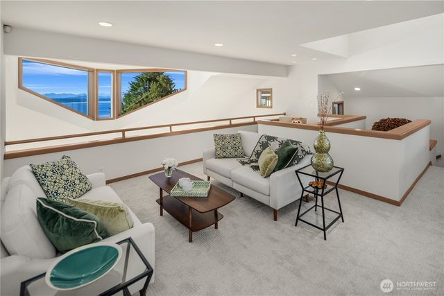 10245 Marine View Drive SW, Seattle, WA 98146