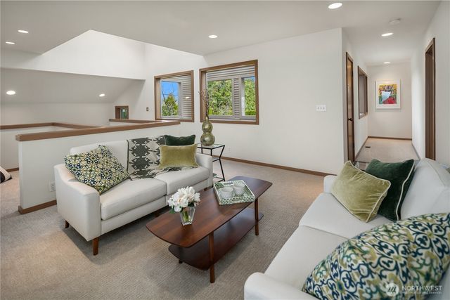 10245 Marine View Drive SW, Seattle, WA 98146