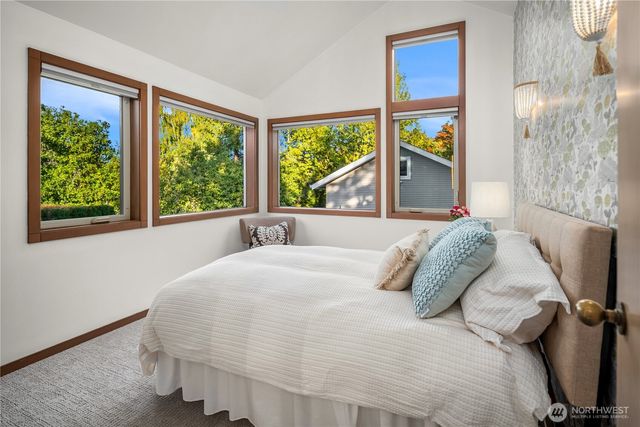 10245 Marine View Drive SW, Seattle, WA 98146