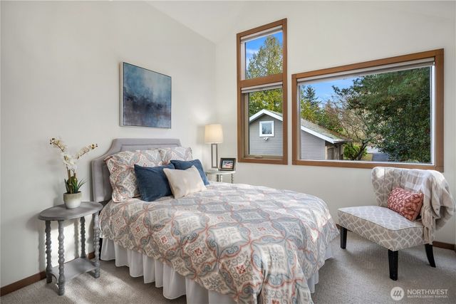 10245 Marine View Drive SW, Seattle, WA 98146