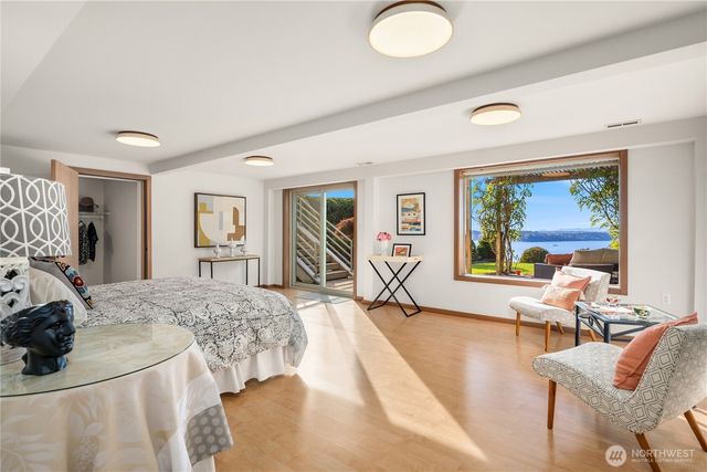 10245 Marine View Drive SW, Seattle, WA 98146