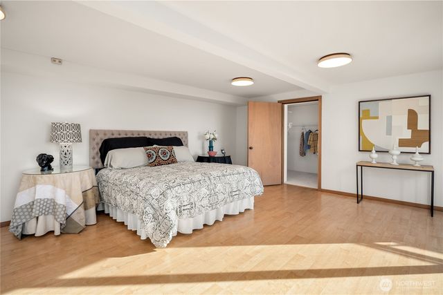 10245 Marine View Drive SW, Seattle, WA 98146