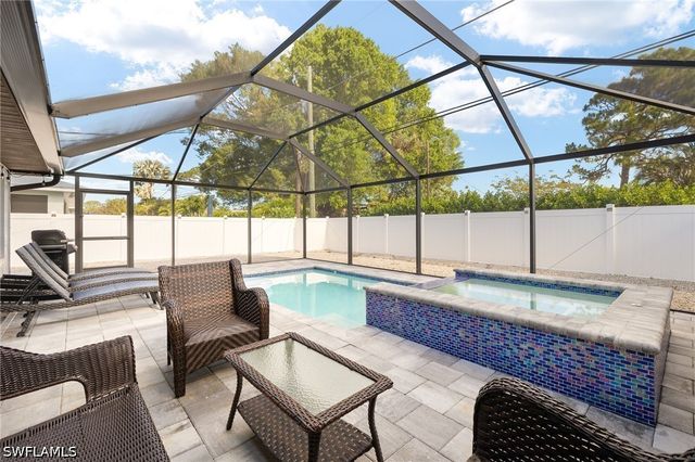 745 91st AVE N, Naples, FL 34108