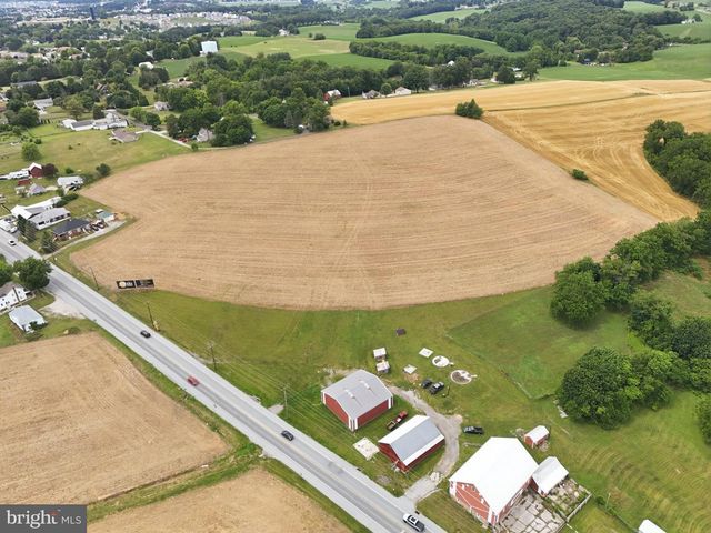 3055 BALTIMORE PIKE, Hanover, PA 17331