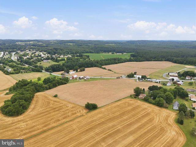 3055 BALTIMORE PIKE, Hanover, PA 17331