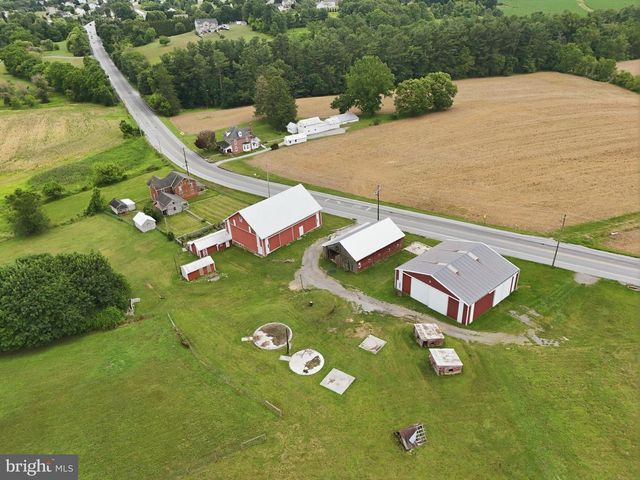 3055 BALTIMORE PIKE, Hanover, PA 17331
