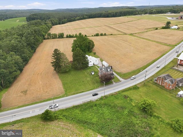 3055 BALTIMORE PIKE, Hanover, PA 17331