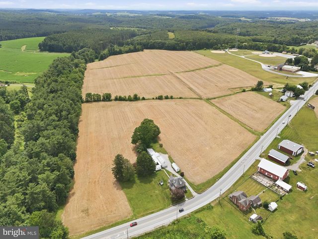 3055 BALTIMORE PIKE, Hanover, PA 17331