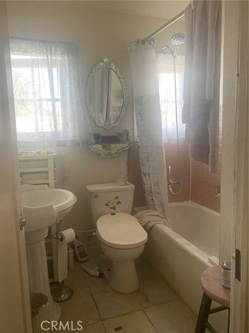 214 S Avenue 66, Los Angeles, CA 90042