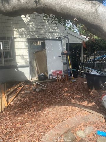 214 S Avenue 66, Los Angeles, CA 90042