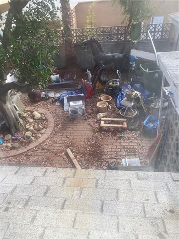 214 S Avenue 66, Los Angeles, CA 90042