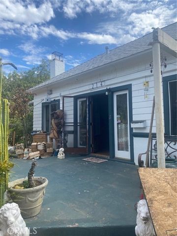 214 S Avenue 66, Los Angeles, CA 90042