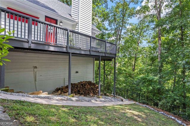 88 Toto Creek Drive W, Dawsonville, GA 30534