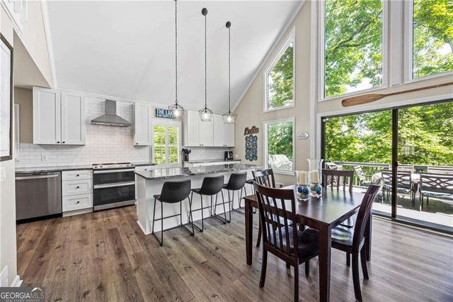 88 Toto Creek Drive W, Dawsonville, GA 30534