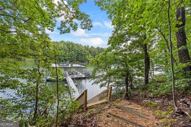 88 Toto Creek Drive W, Dawsonville, GA 30534