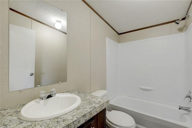 14512 Graef RD B, Creedmoor, TX 78610