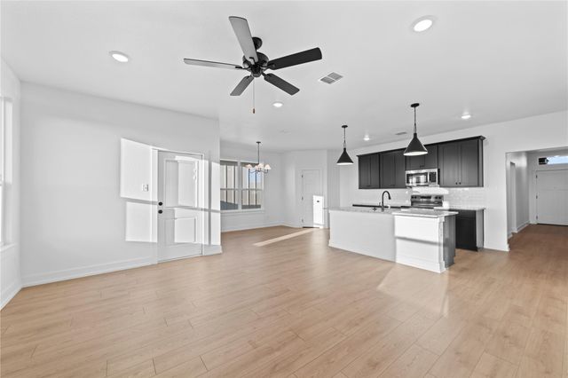 548 Gus LOOP, Georgetown, TX 78626