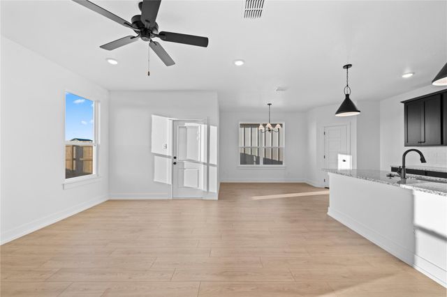548 Gus LOOP, Georgetown, TX 78626