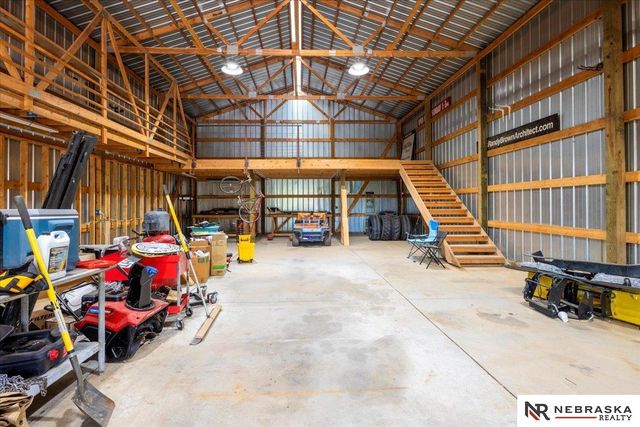 5550 McKinley Street, Omaha, NE 68152