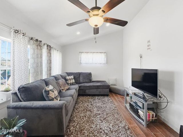 3700 MCKINLEY Avenue, El Paso, TX 79930