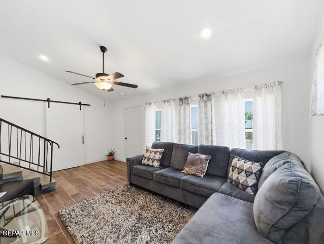 3700 MCKINLEY Avenue, El Paso, TX 79930