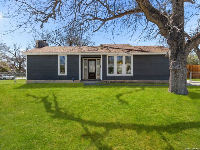 495 Mather, New Braunfels, TX 78130