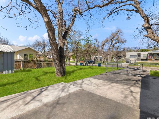 495 Mather, New Braunfels, TX 78130