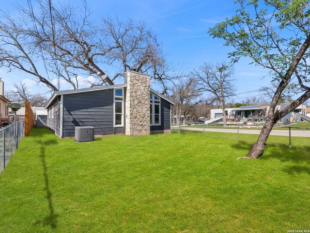 495 Mather, New Braunfels, TX 78130